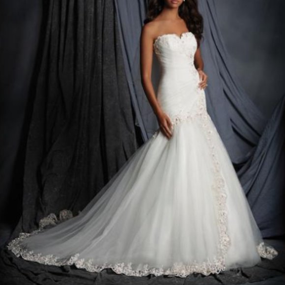 NWT Mermaid Style White Alfred Angelo Bridal Dress - Picture 9 of 10